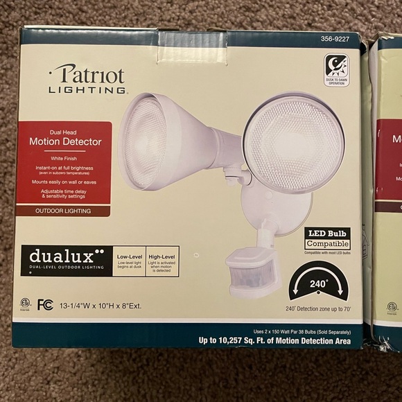 Patriot Lighting Dual Head Motion Detector - Picture 1 of 2